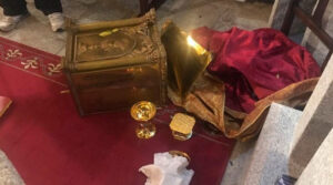 Las razones de los satanistas para robar hostias consagradas y profanar lugares sagrados