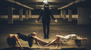 Criminales en el universo digital: Facilitadores del ocultismo, lo esotérico y la captación sectaria