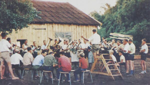 Colonia Dignidad: La Secta Alemana, aliada del dictador Pinochet, donde violaban niños, torturaban y asesinaban