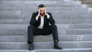 El director del documental 'Terapias alternativas': «Cuando invocas energías no sabes a qué estás llamando»