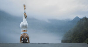 Twisted Yoga: la iluminación que ocultaba a una secta de abuso sexual